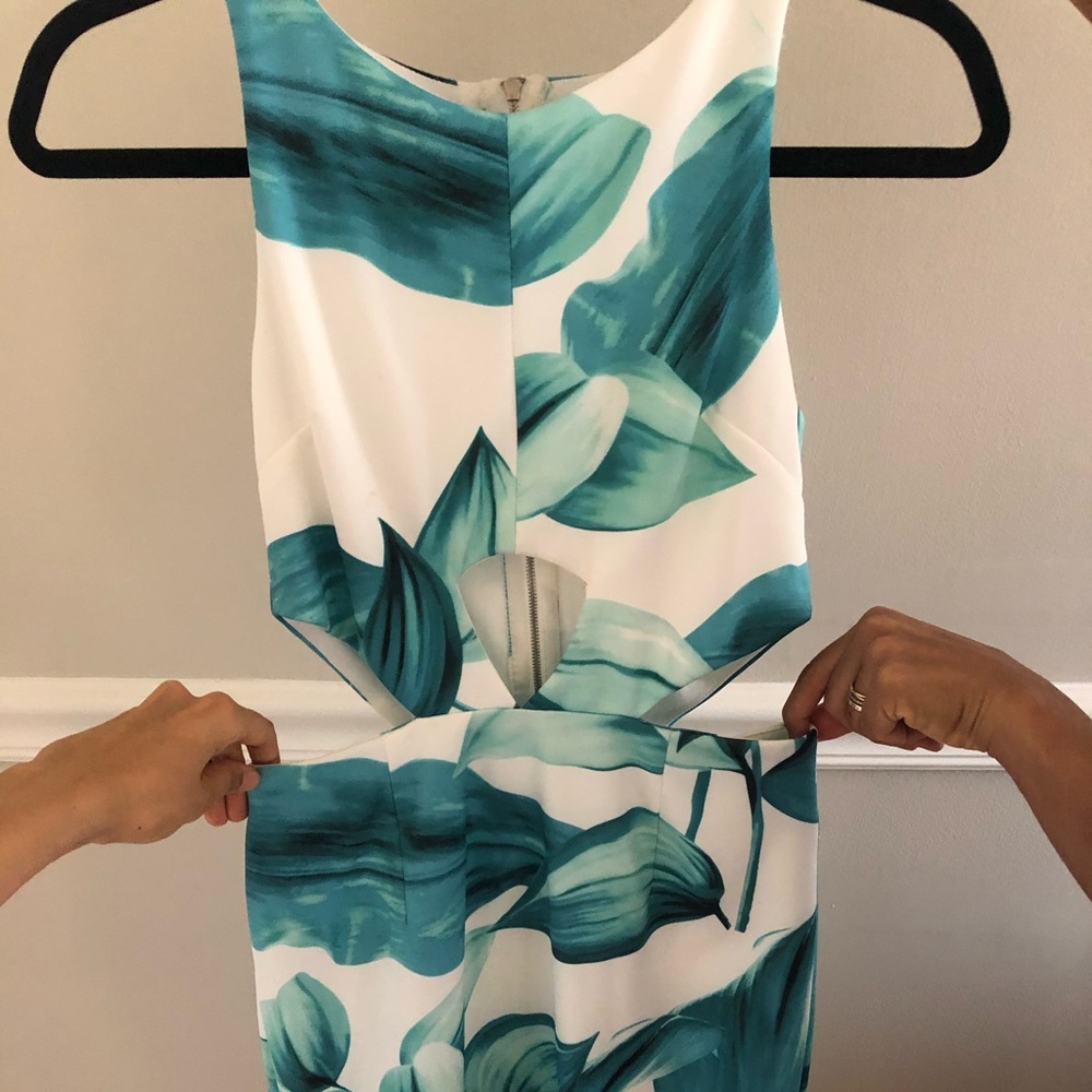 Chic printed cutout dress